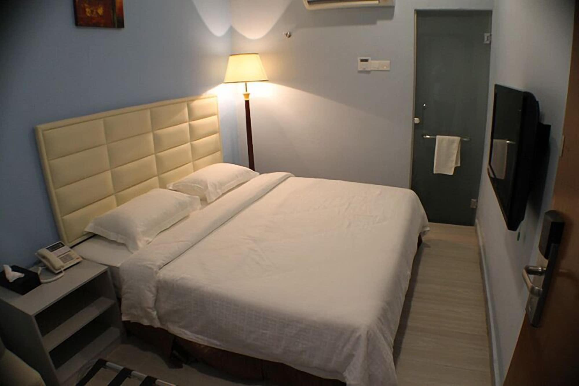 Hotel Zamburger Bukit Indah Johor Bahru Bagian luar foto