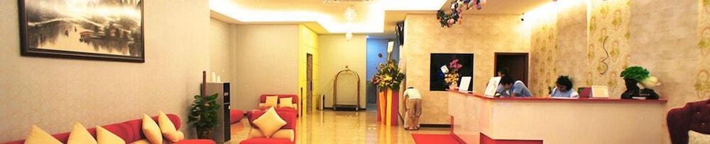 Hotel Zamburger Bukit Indah Johor Bahru Bagian luar foto