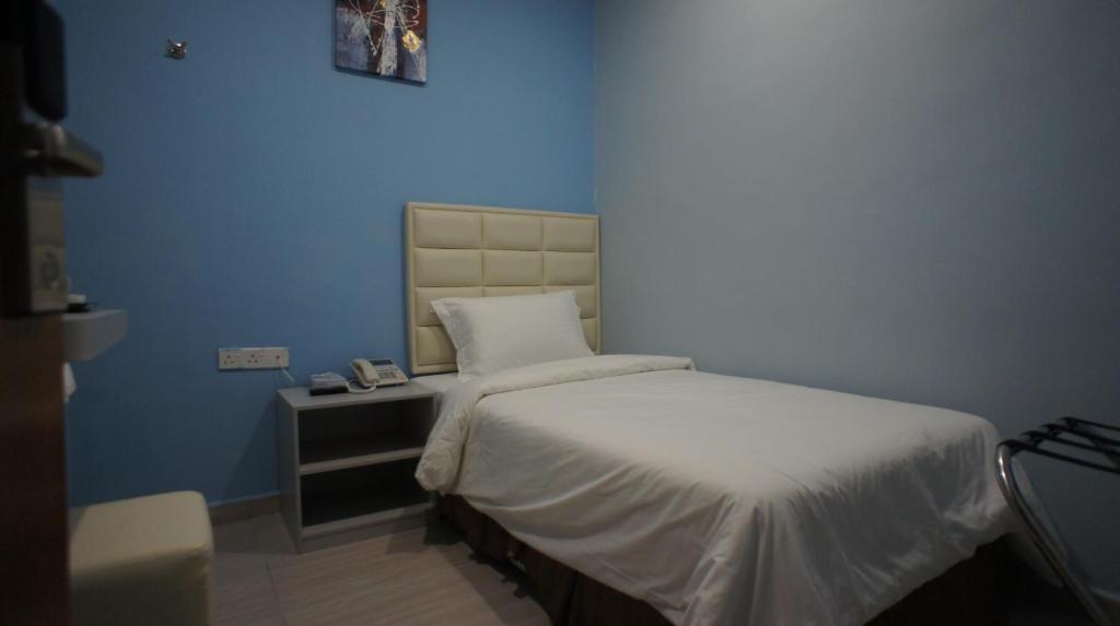 Hotel Zamburger Bukit Indah Johor Bahru Bagian luar foto