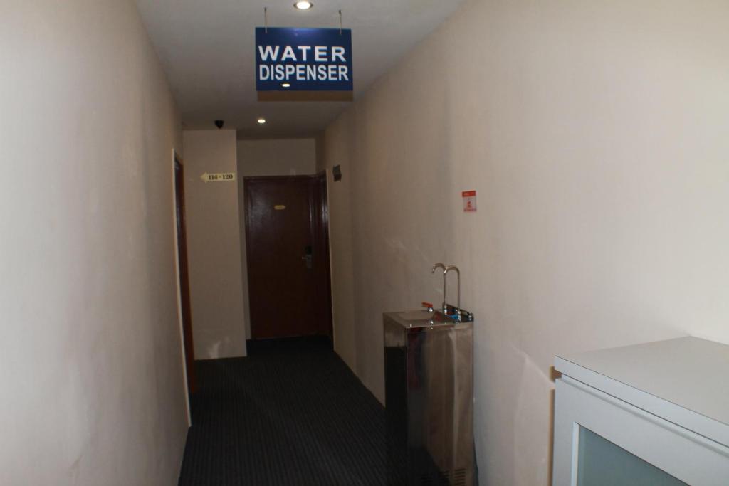Hotel Zamburger Bukit Indah Johor Bahru Bagian luar foto